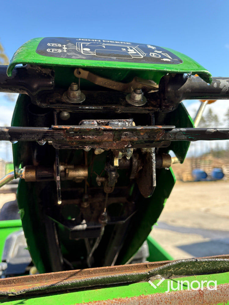 John Deere 220SL PrecisionCut