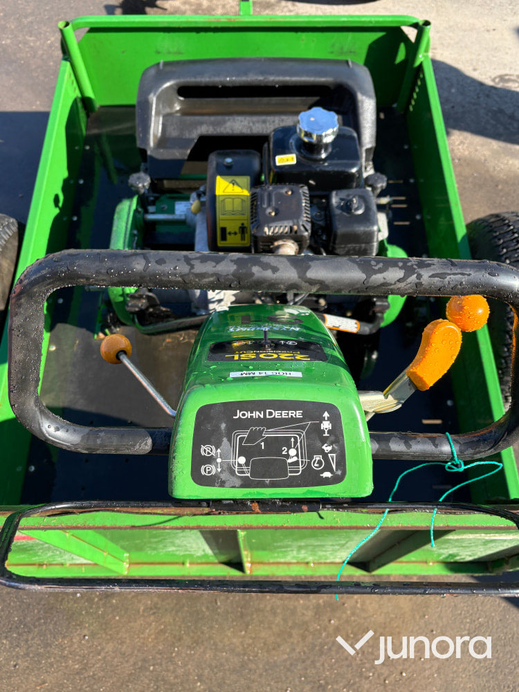 John Deere 220SL PrecisionCut