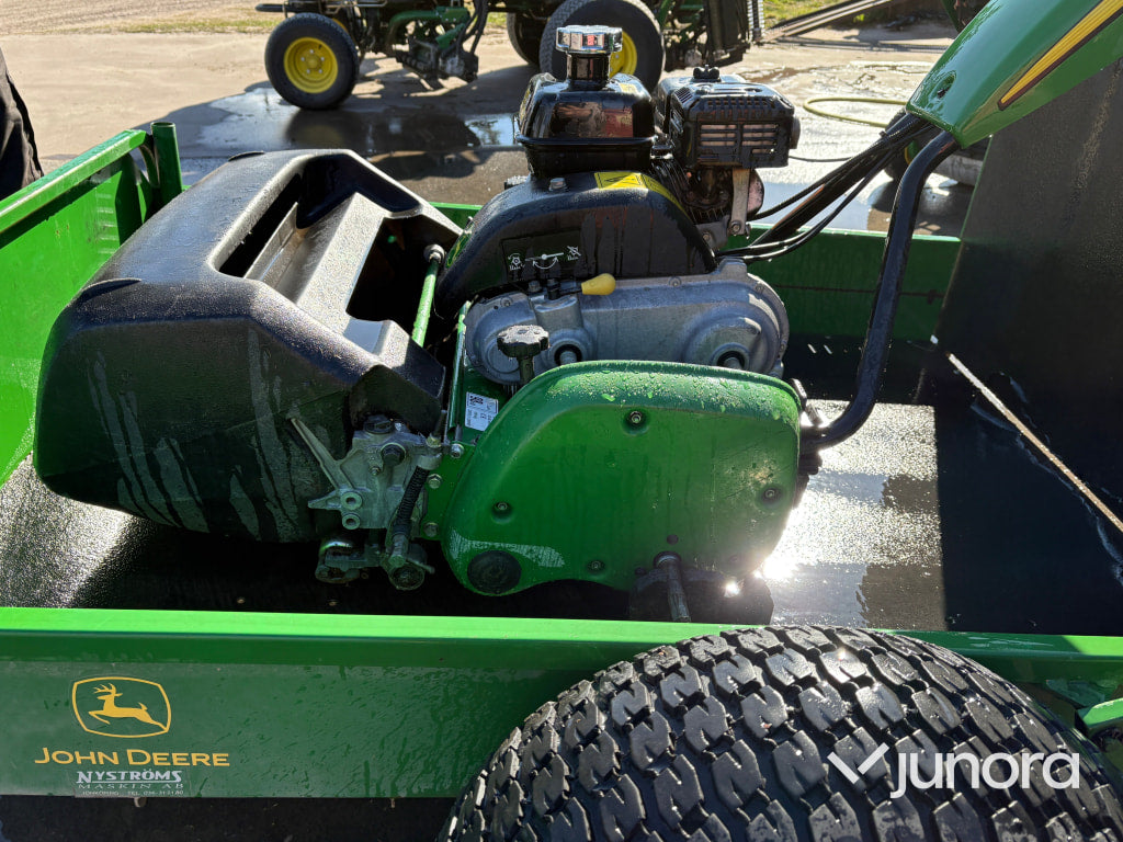 John Deere 220SL PrecisionCut