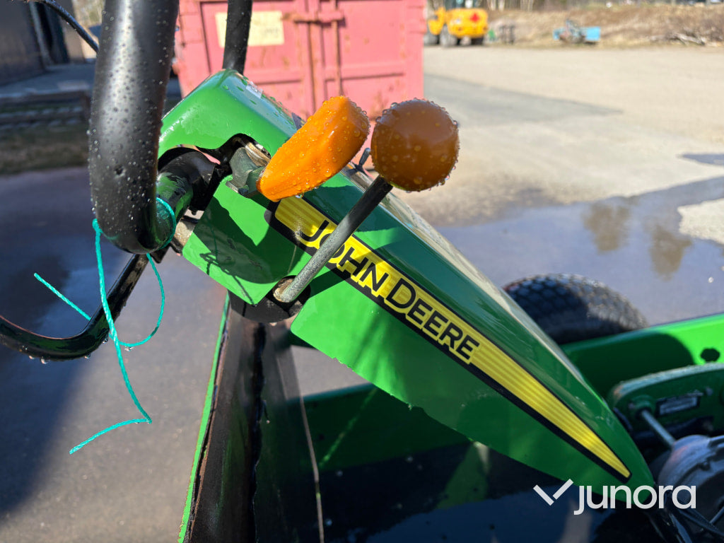 John Deere 220SL PrecisionCut
