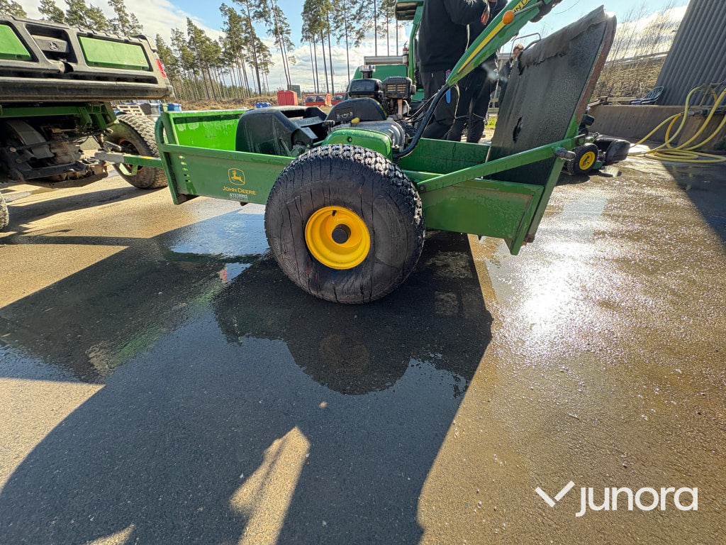 John Deere 220SL PrecisionCut