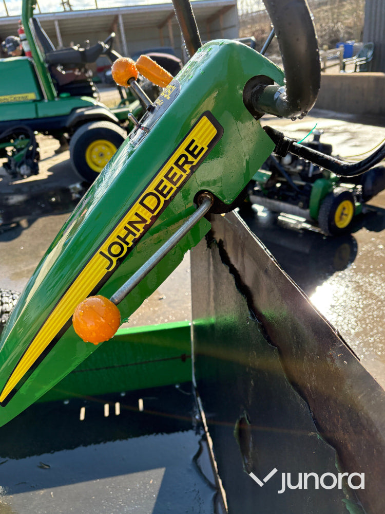 John Deere 220SL PrecisionCut