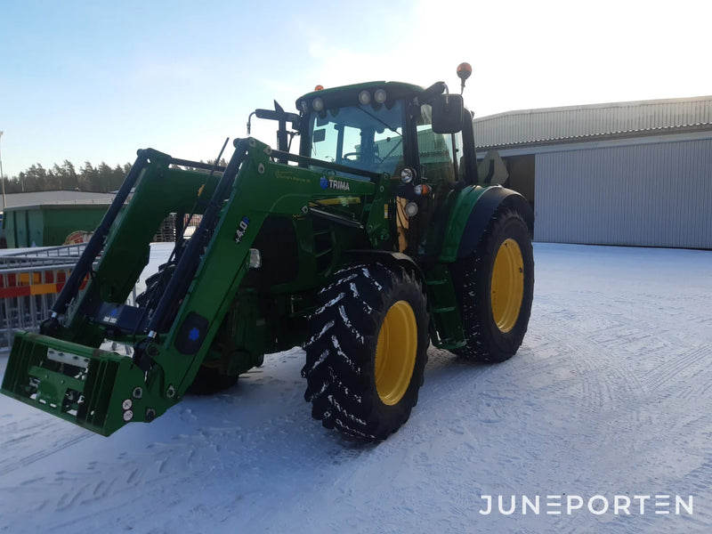 John Deere 6330 med lastare