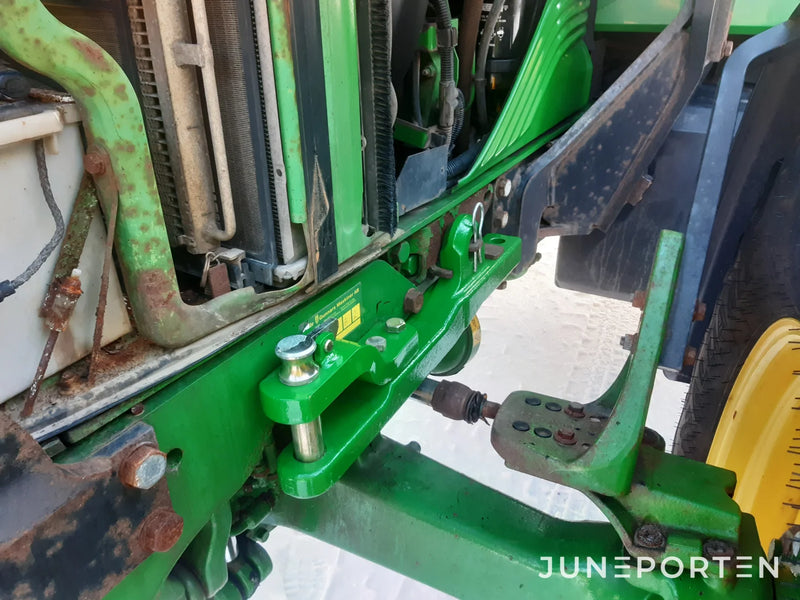 John Deere 6330 med lastare
