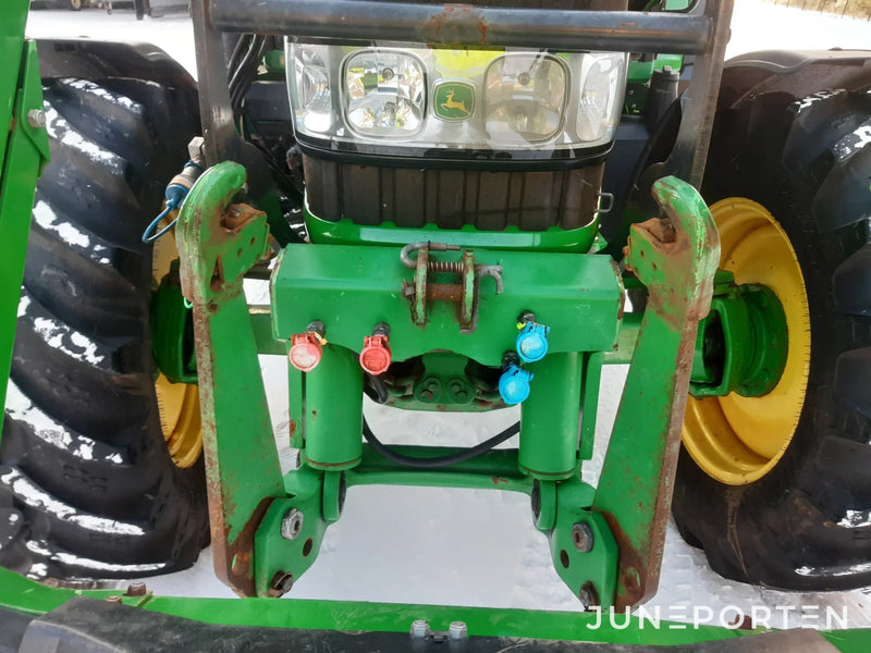 John Deere 6330 med lastare