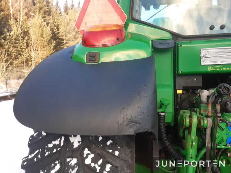 John Deere 6330 med lastare