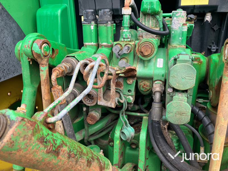 John Deere 6620 med lastare och frontlyft
