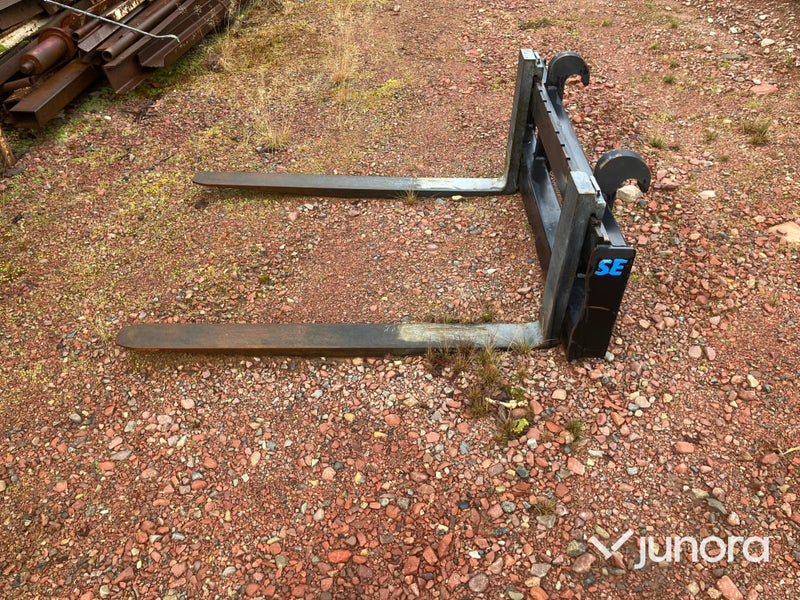 John Deere 6620 med lastare och frontlyft