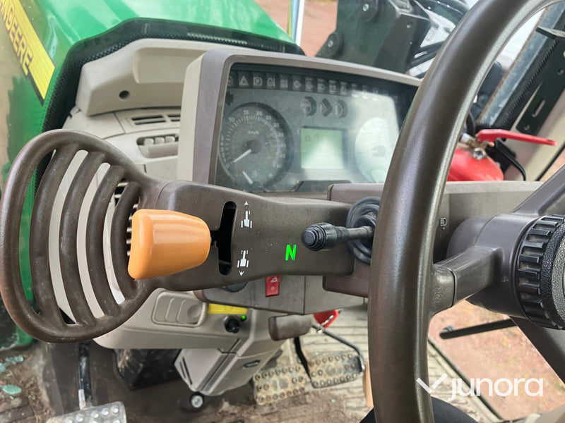 John Deere 6620 med lastare och frontlyft