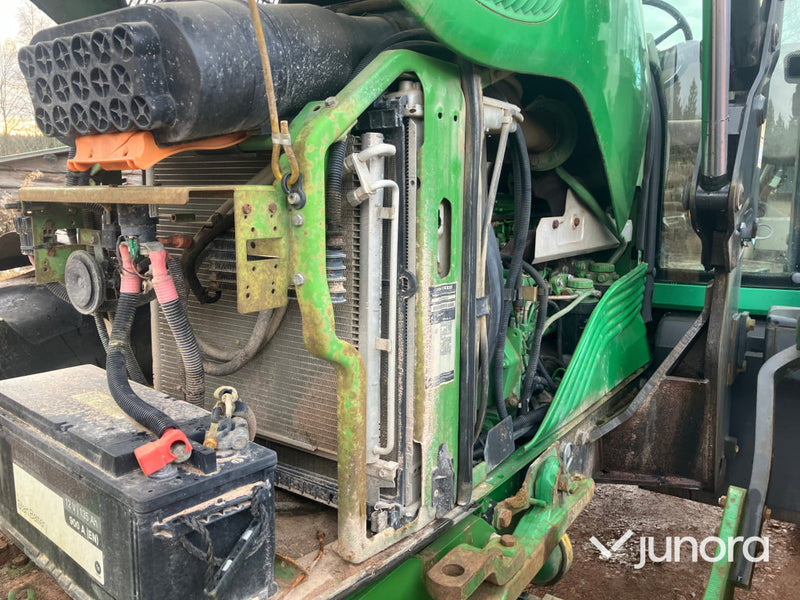 John Deere 6620 med lastare och frontlyft