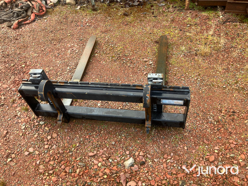 John Deere 6620 med lastare och frontlyft