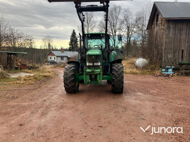 John Deere 6620 med lastare och frontlyft