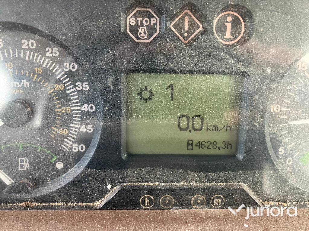 John Deere 6620 med lastare och frontlyft
