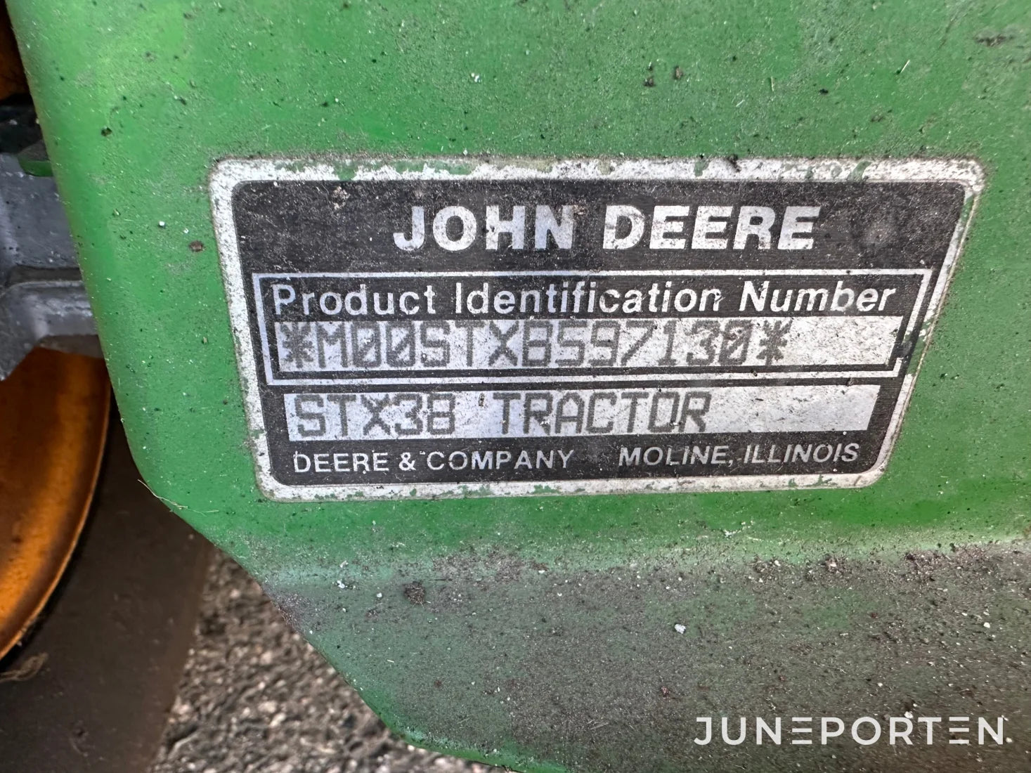Åkgräsklippare John Deere STX 38