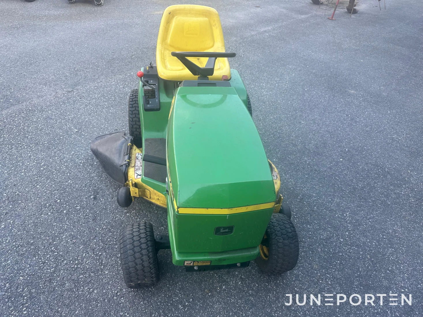 Åkgräsklippare John Deere STX 38