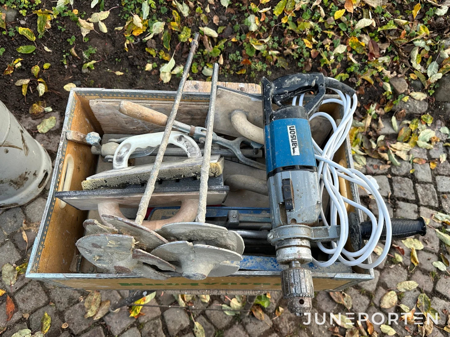 Kakelkit med plattskärare och blandare