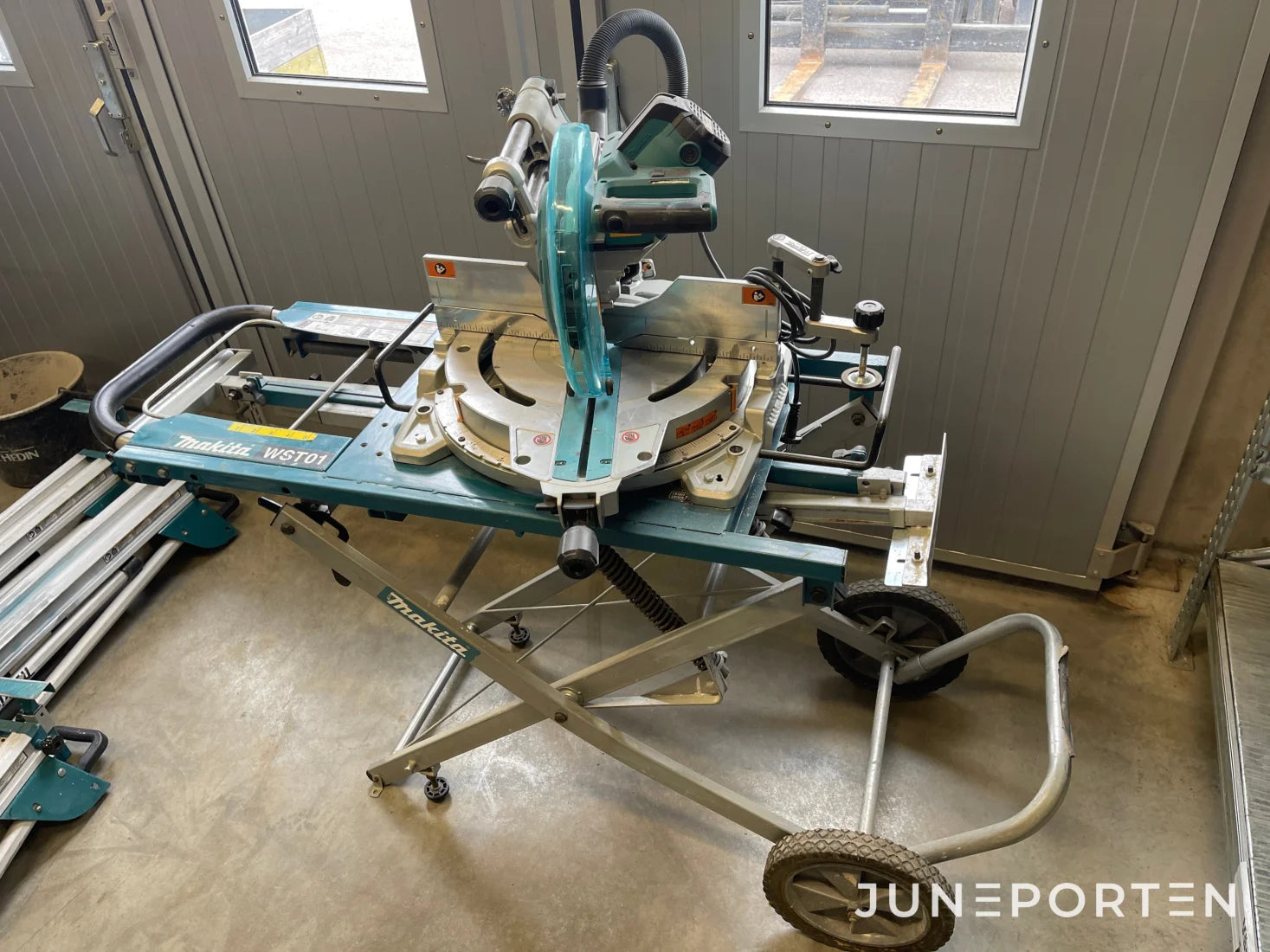 Kap-/Gersåg Makita LS1019L med sågbord