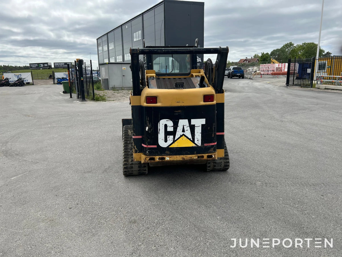 Kompaktlastare CAT 257B