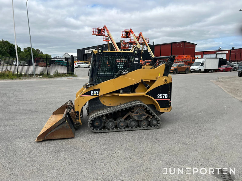 Kompaktlastare CAT 257B