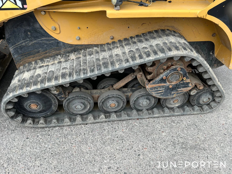 Kompaktlastare CAT 257B