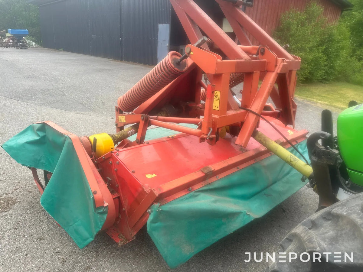Frontslåtterkross Kverneland Taarup 327 F