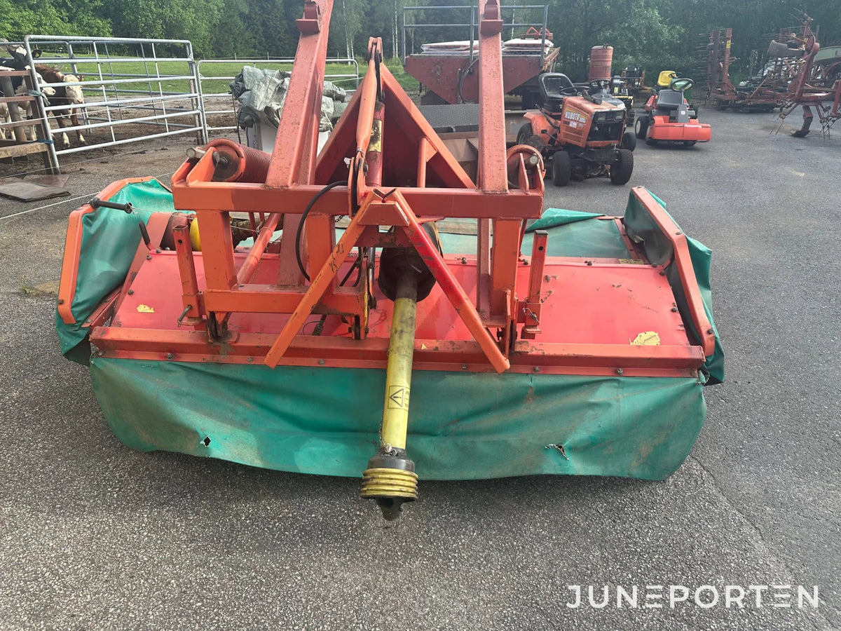 Frontslåtterkross Kverneland Taarup 327 F