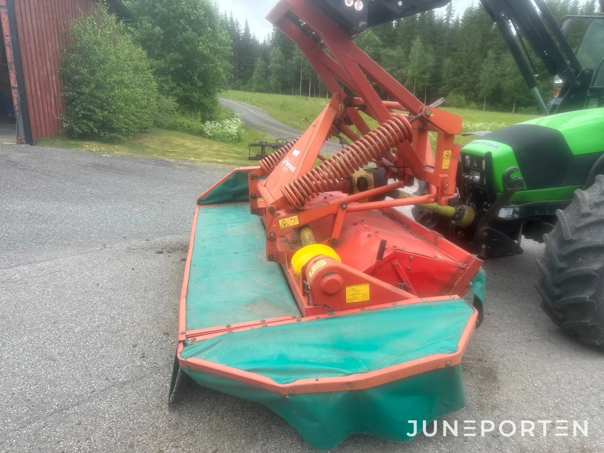 Frontslåtterkross Kverneland Taarup 327 F
