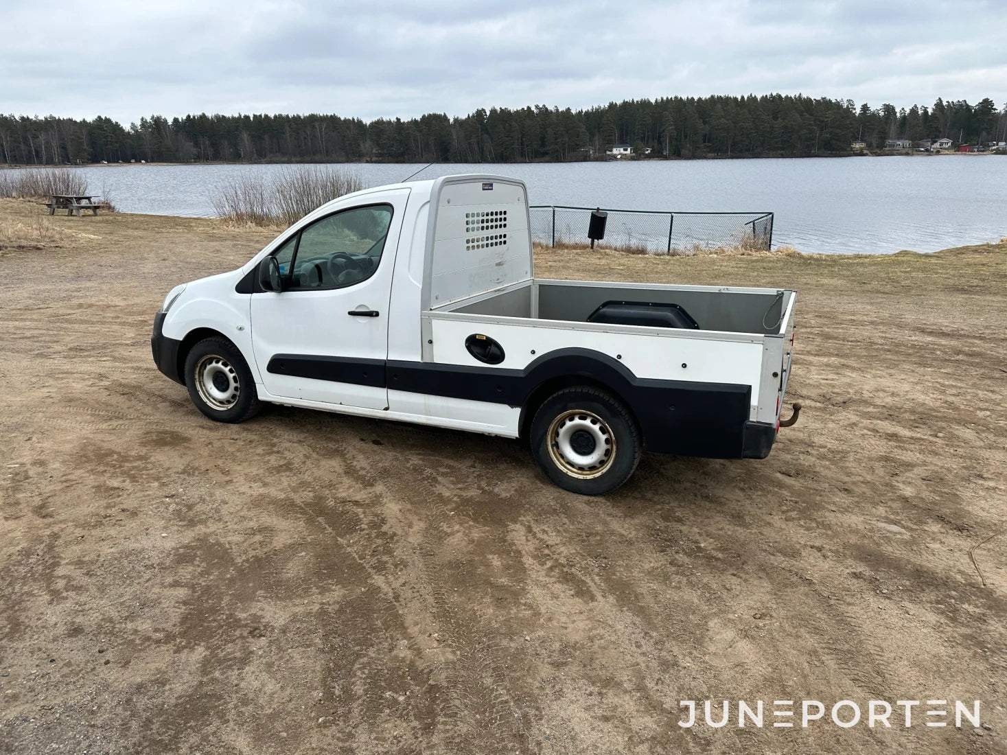 Lätt lastbil Peugot Partner