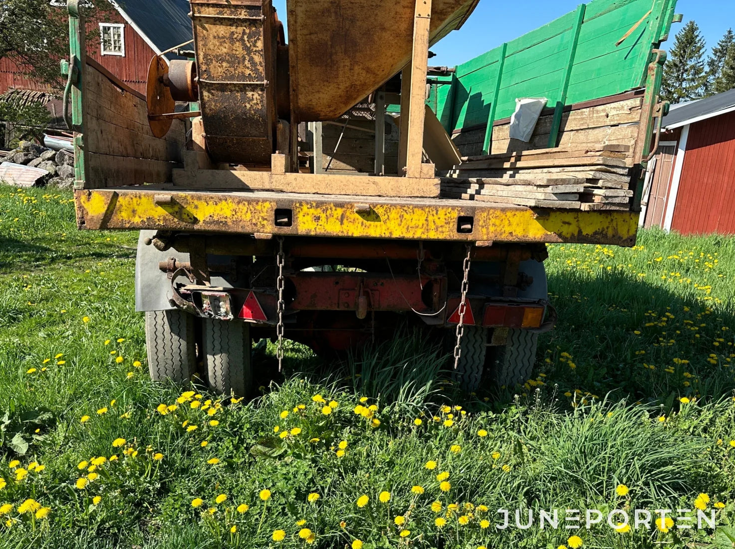 Lastbilsvagn Volvo för traktor
