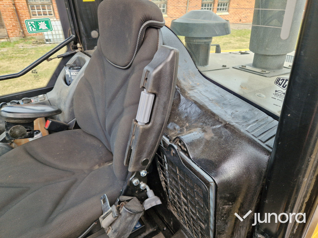 Lastmaskin JCB 412S