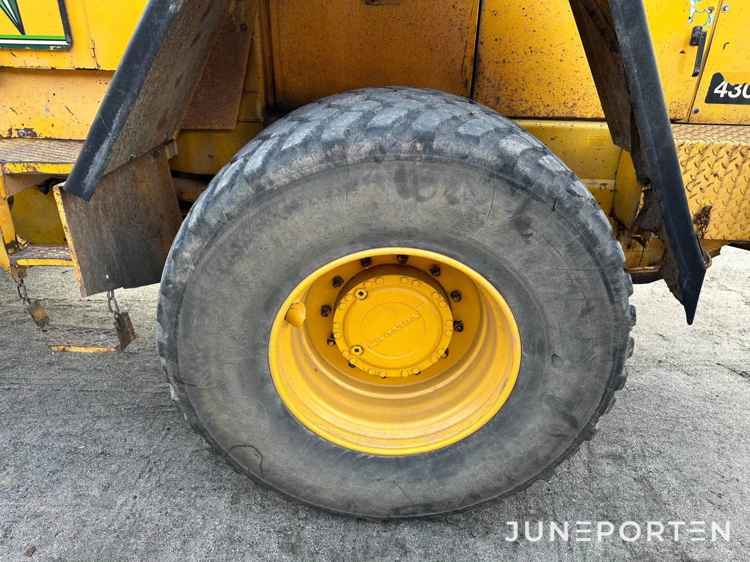 Lastmaskin Volvo BM 4300