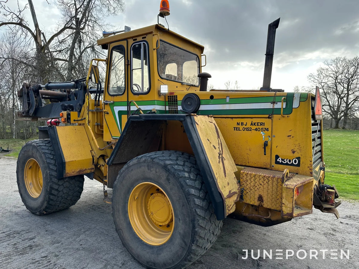 Lastmaskin Volvo BM 4300