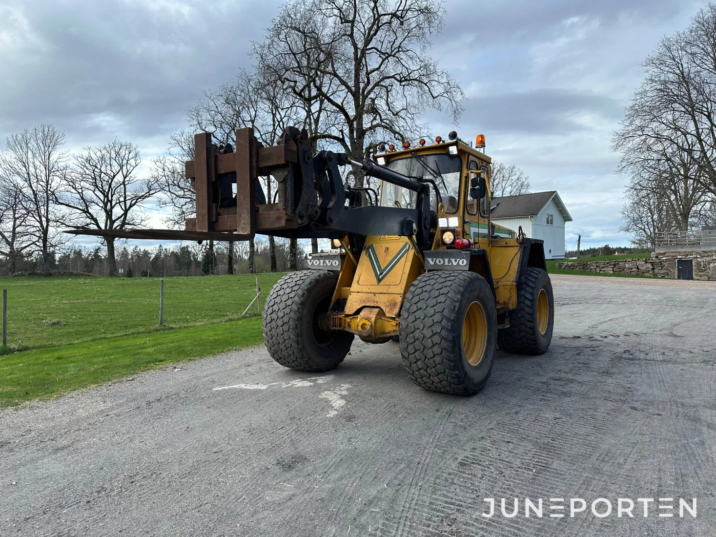 Lastmaskin Volvo BM 4300