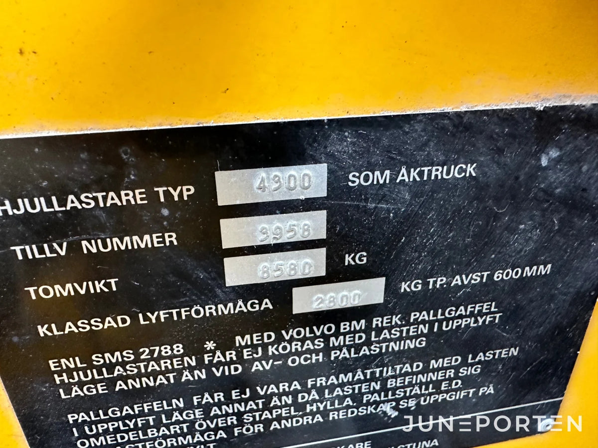 Lastmaskin Volvo BM 4300