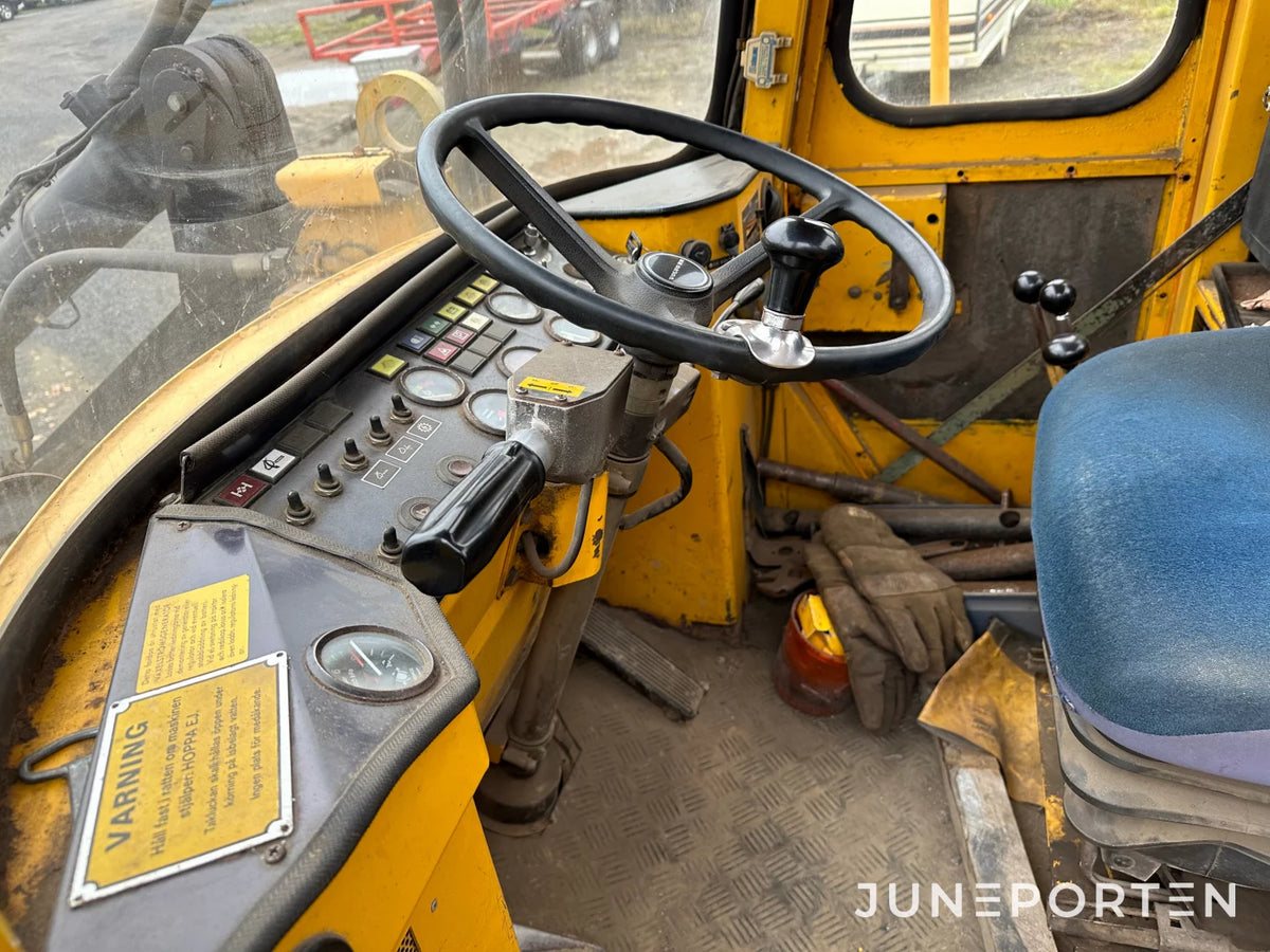 Lastmaskin Volvo BM 4400