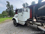 Terränglastbil Volvo L-48546-A med Hiab 177 kran