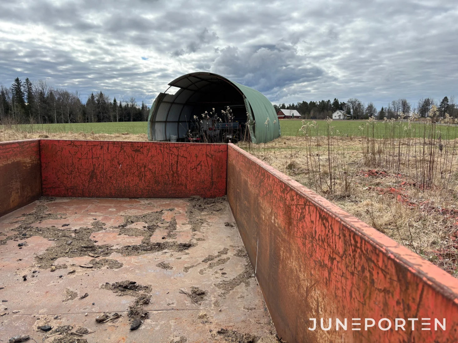 Lastväxlarvagn Bigab 12-15 grusflak