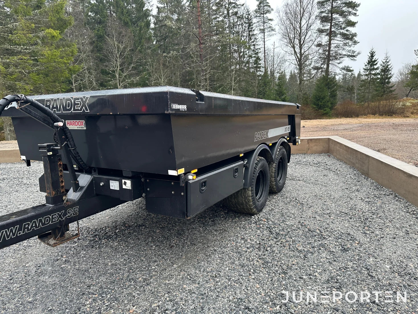 Hjulgrävare Liebherr 914 med vagn Randex XD 85