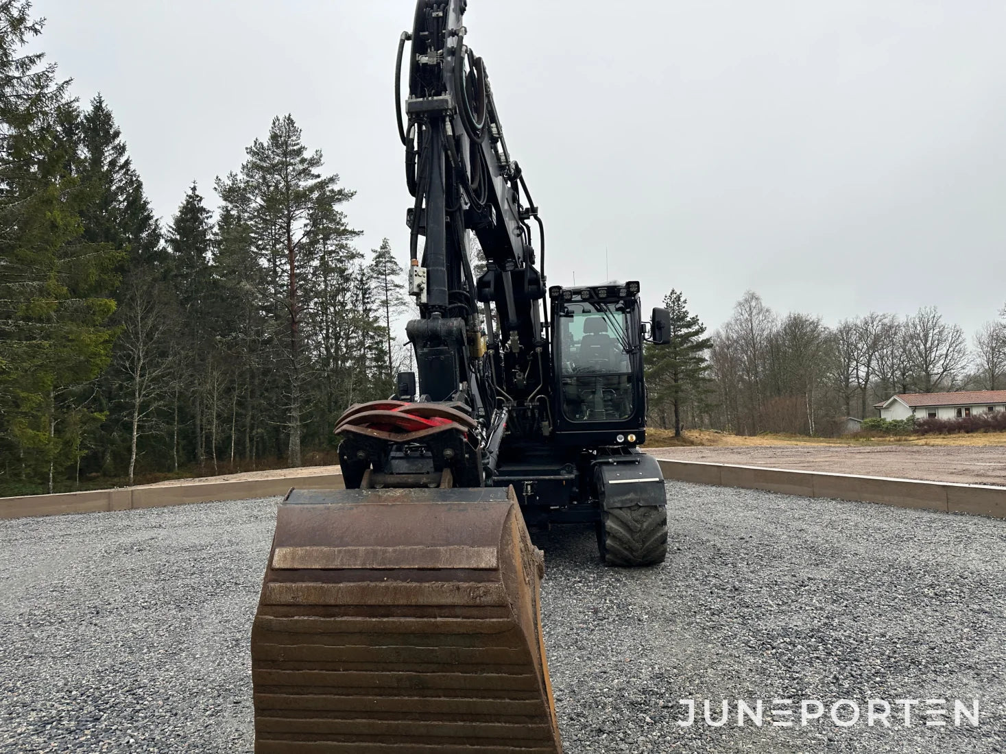 Hjulgrävare Liebherr 914 med vagn Randex XD 85