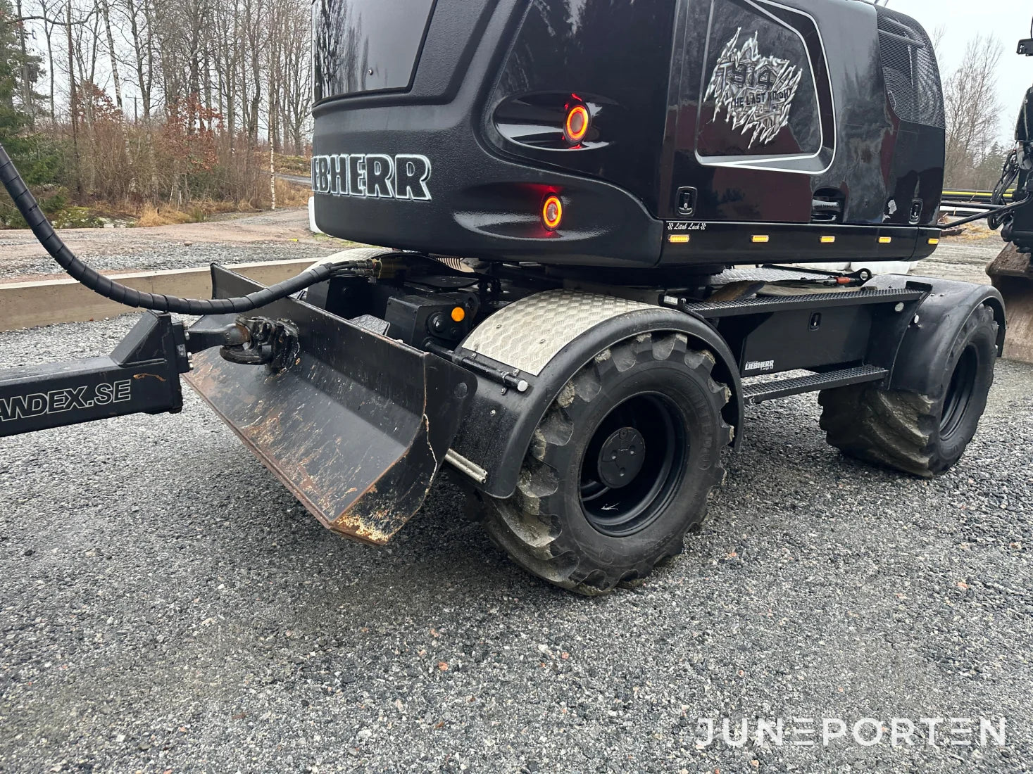 Hjulgrävare Liebherr 914 med vagn Randex XD 85