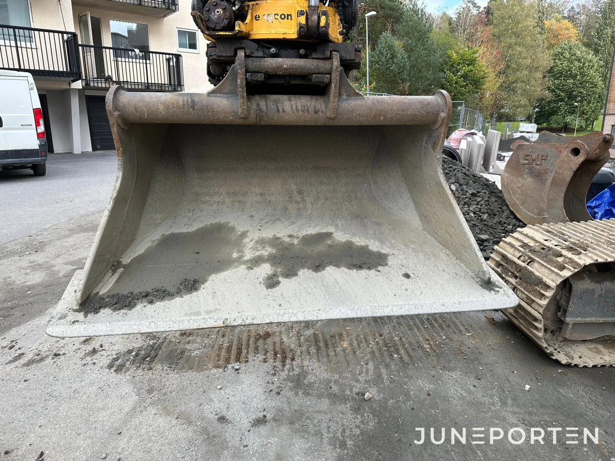 Bandgrävare Liebherr R914 Compact med tiltrotator