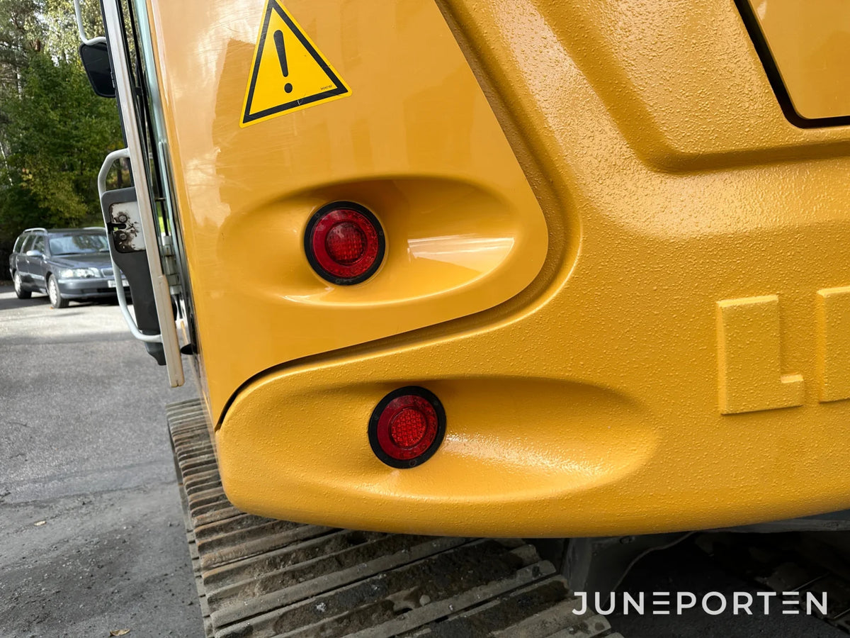 Bandgrävare Liebherr R914 Compact med tiltrotator