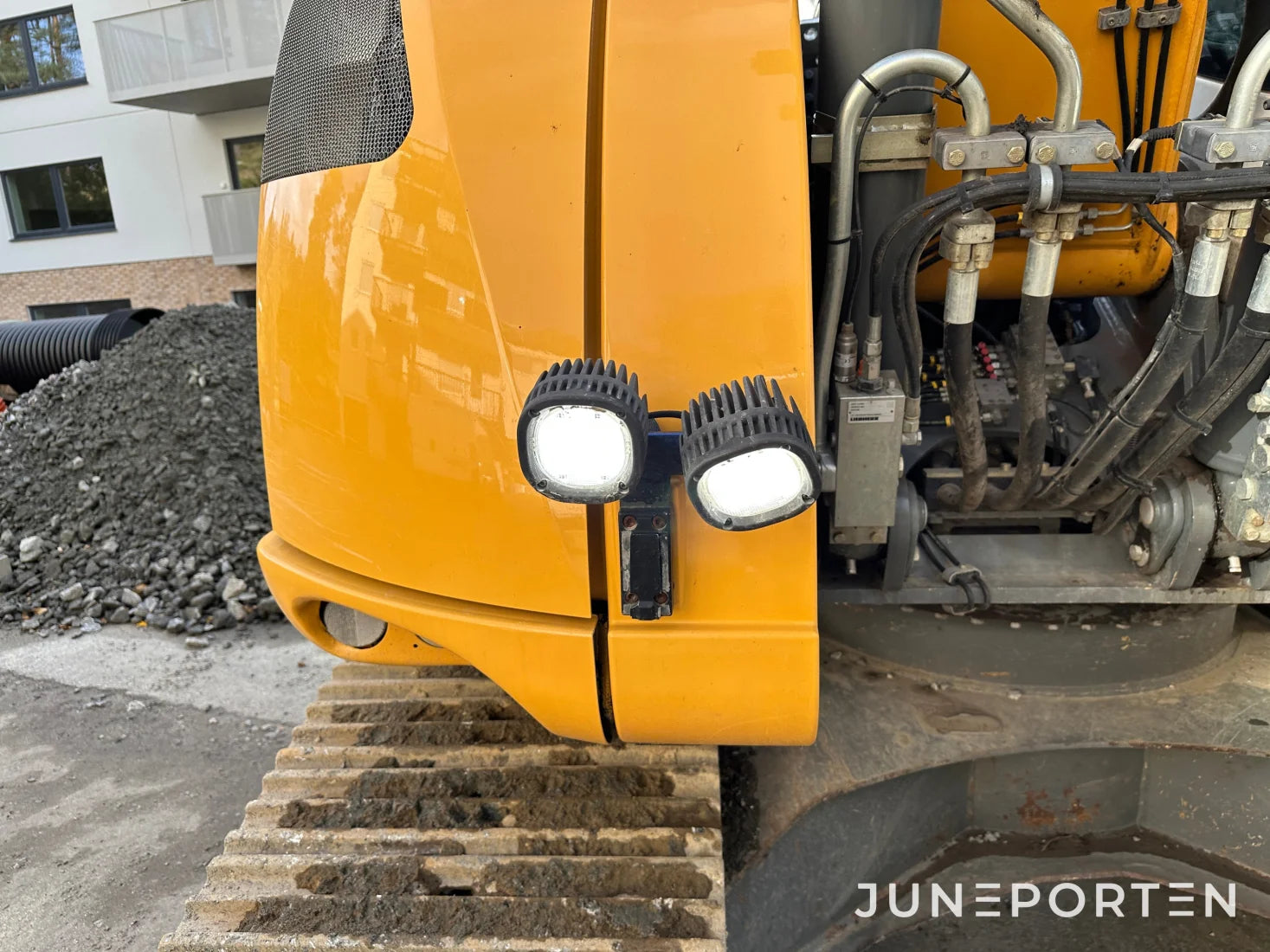 Bandgrävare Liebherr R914 Compact med tiltrotator