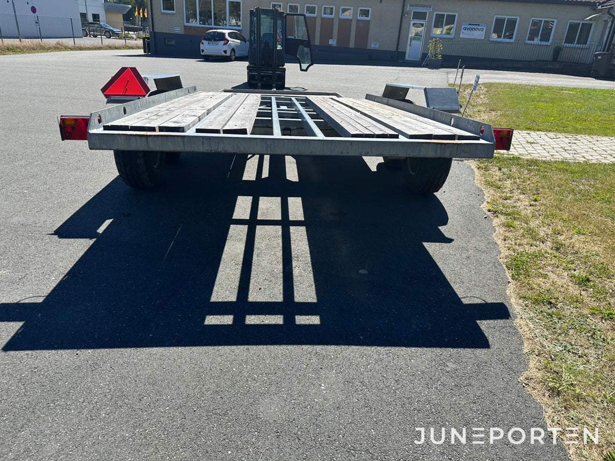 Maskintrailer 9 ton