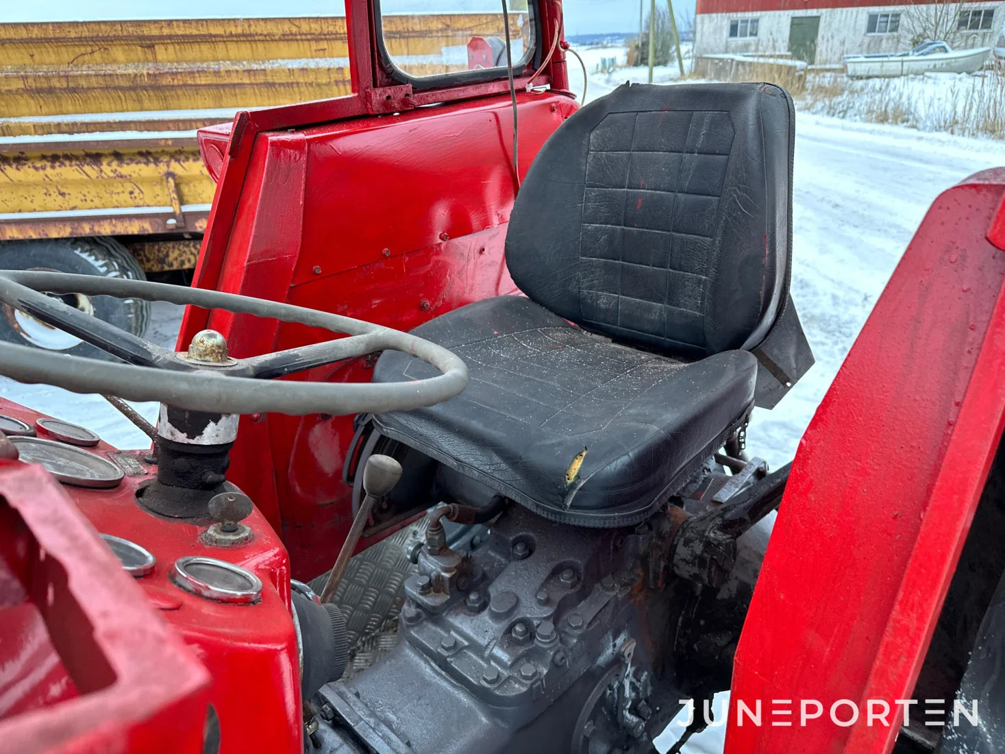 Massey Ferguson 135