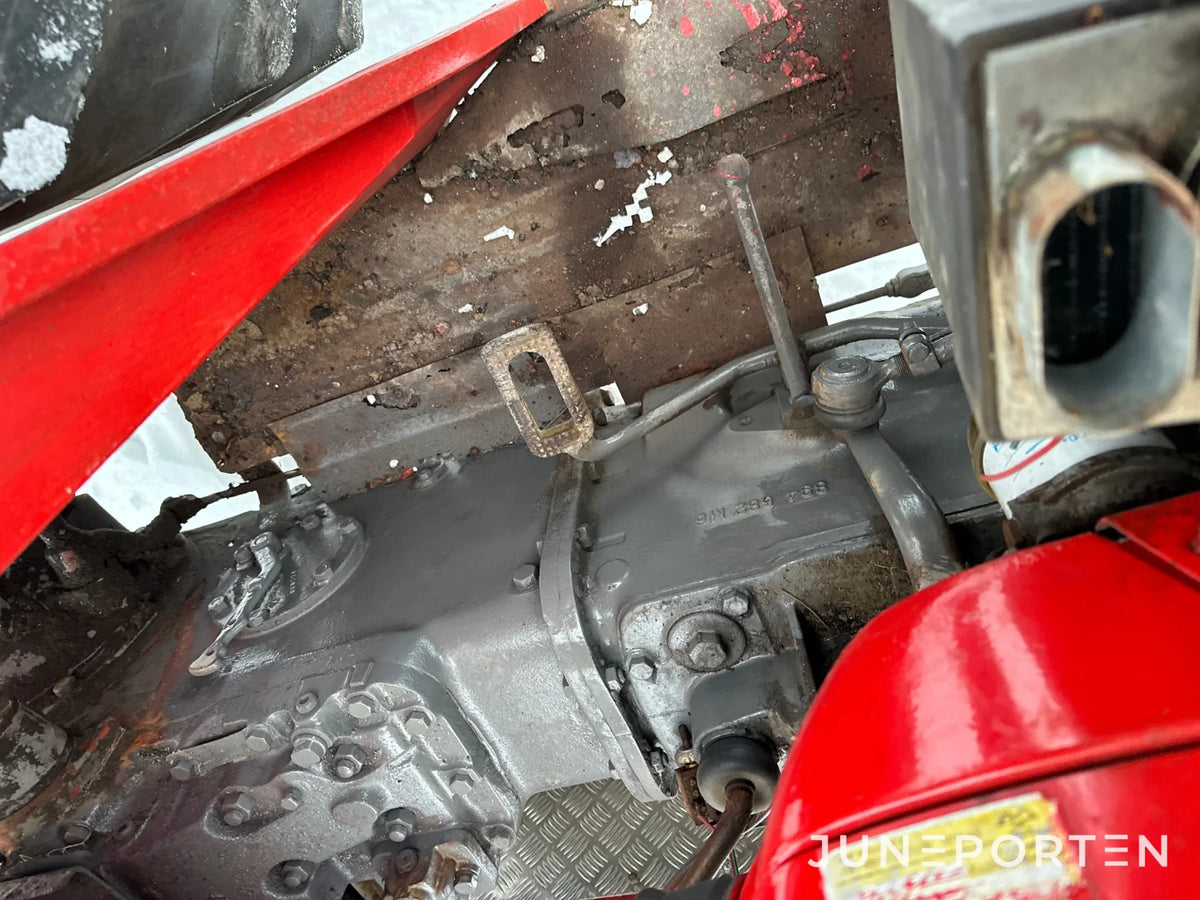 Massey Ferguson 135