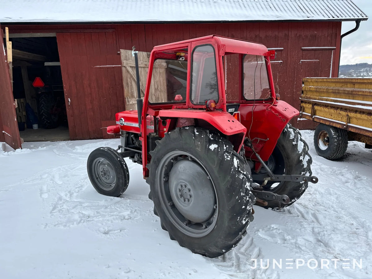 Massey Ferguson 135