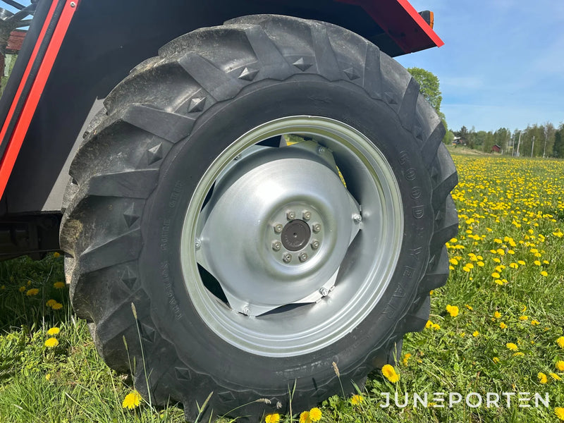 Massey Ferguson 240 (Unik)