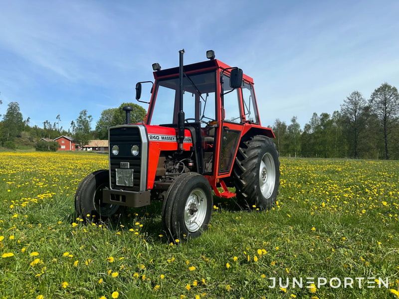 Massey Ferguson 240 (Unik)