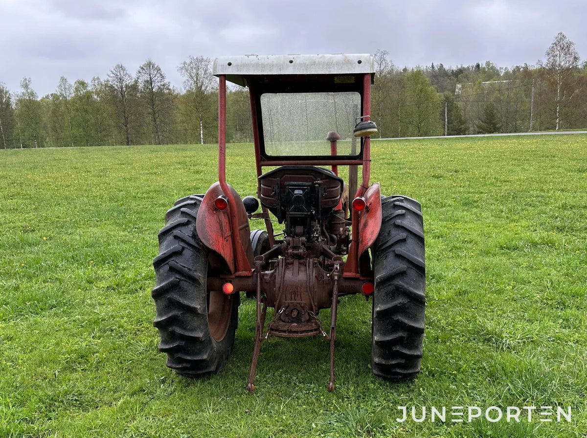 Massey Ferguson  35